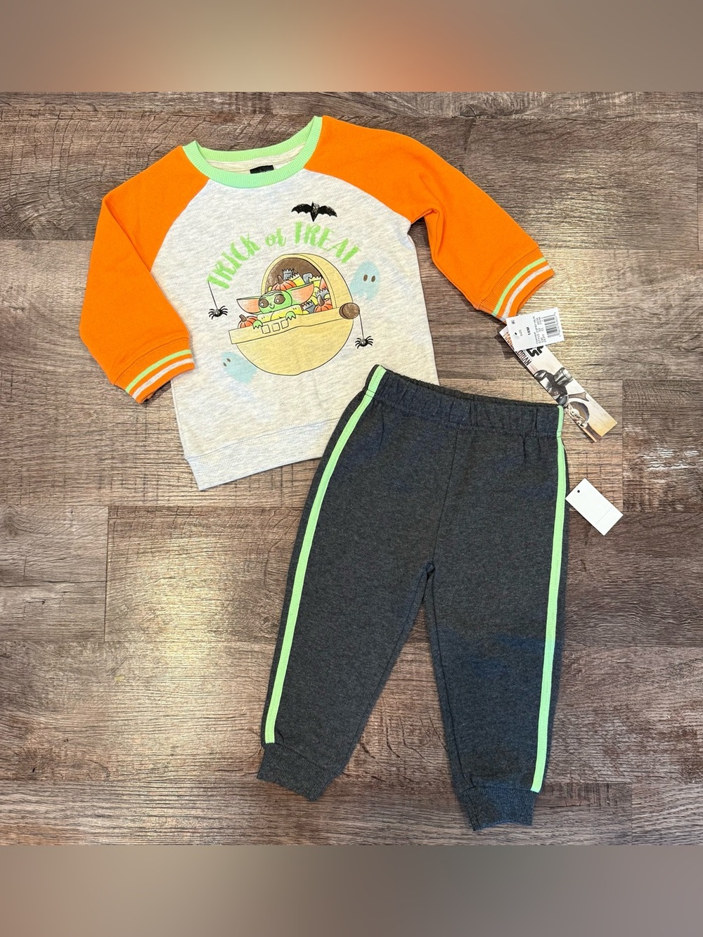 NWT Star Wars Baby Yoda Grogu Halloween “Trick or Treat” Outfit Set 18 Months